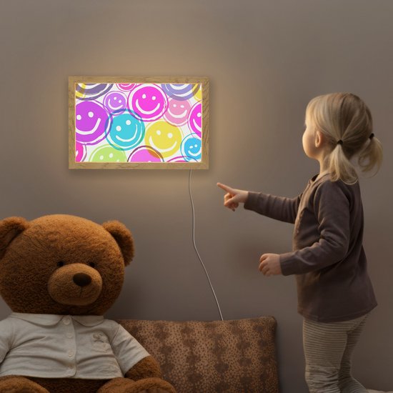 Nachtlampje 30x20 cm - Kinder lampje - Smileys - Kleurrijk - Neon - Tafellamp kinderkamer - Slaapkamer lamp - Bedlamp kinderen - Kinderlampje stopcontact - Wandlamp babykamer - Nachtlampjes van Merkloos — afbeelding 5