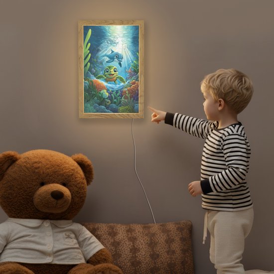 Nachtlampje 20x30 cm - Kinder lampje - Schildpad - Dolfijn - Oceaan - Tafellamp kinderkamer - Slaapkamer lamp - Bedlamp kinderen - Kinderlampje stopcontact - Wandlamp babykamer - Nachtlampjes van Merkloos — afbeelding 5
