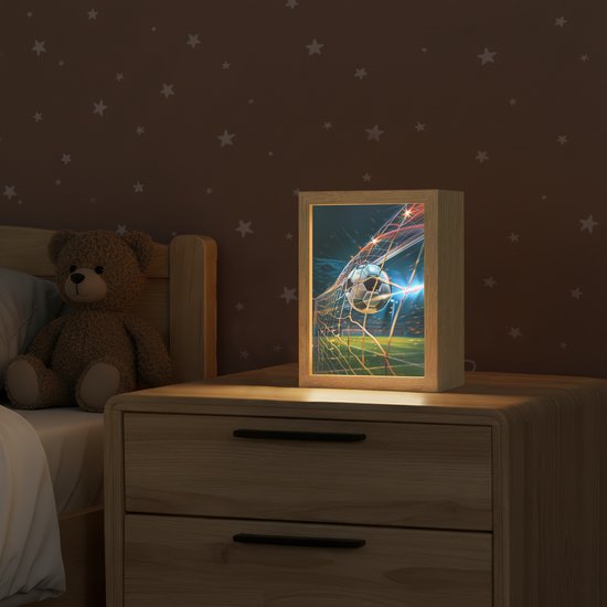 Nachtlampje 15x20 cm - Kinder lampje - Voetbal - Goal - Sport - Jongens - Tafellamp kinderkamer - Slaapkamer lamp - Bedlamp kinderen - Kinderlampje stopcontact - Wandlamp babykamer - Nachtlampjes van Bilal Wonderlampen — afbeelding 2
