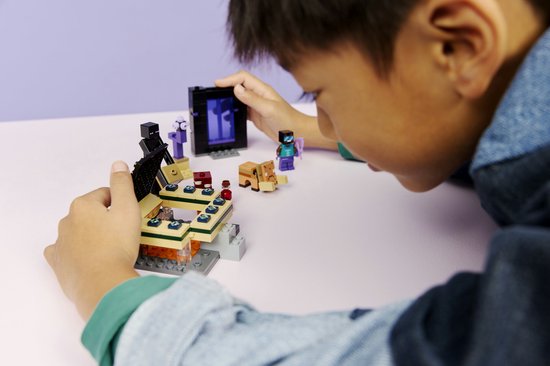LEGO Minecraft - Voyage au Nether et portail de l'End - Jouets vidéo pour Enfants - 21584