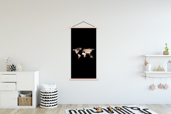 Wanddecoratie - Wereldkaart - Verf - Zwart - Schoolplaat - 90x180 cm - Textielposter - Textiel poster