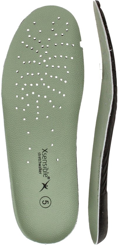 Semelle intérieure verte Xsensible Stretchwalker avec perforations. La semelle intérieure est visible sur le côté et par le dessus.