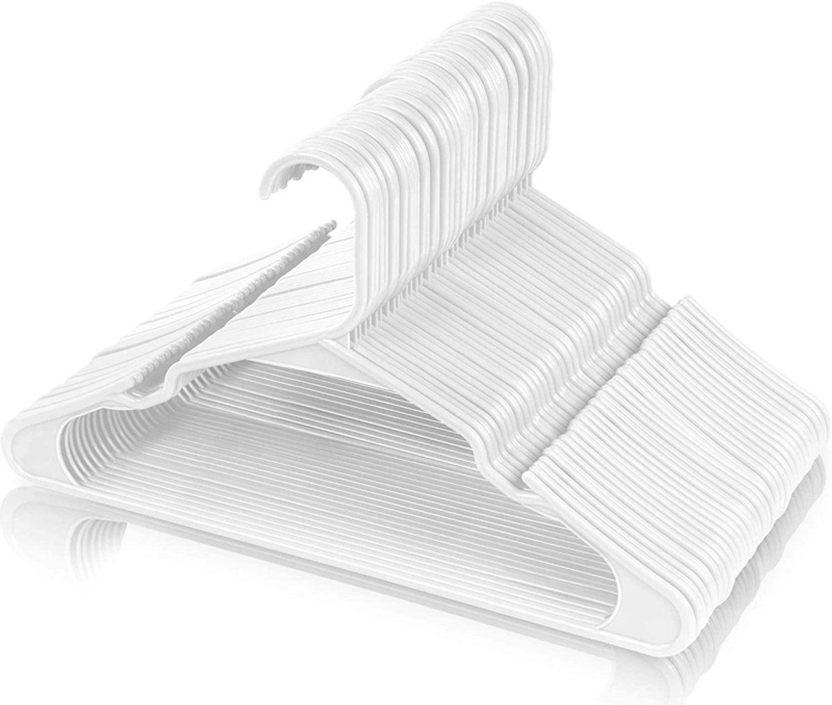 Witte plastic kledinghanger, geschikt voor zowel natte als droge kleding, antislip.
