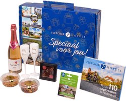 Fletcher Hotels Cadeaubox + Heerlijk Overnachten | Giftset - Relatiegeschenk - Origineel Cadeau - Kerstpakket - Kerstcadeau - Kerst