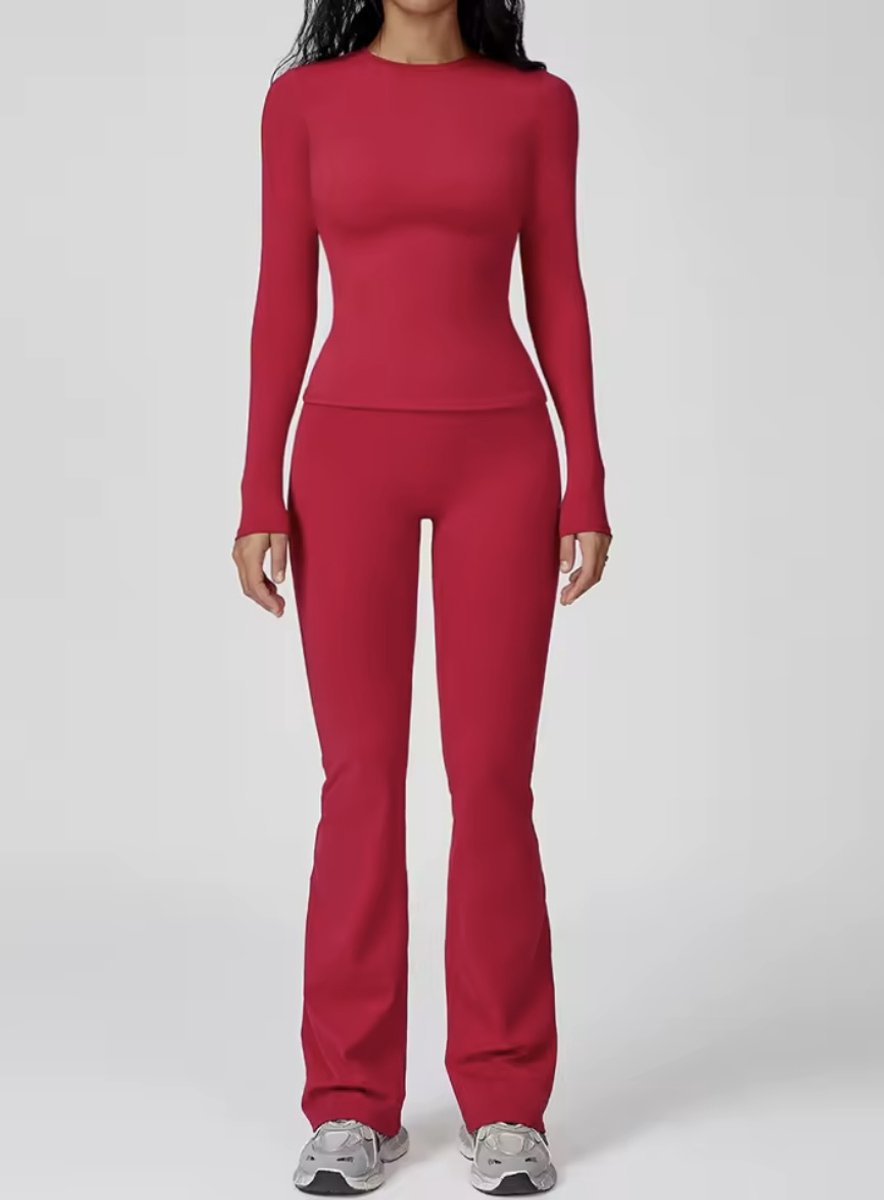 Kara Flare Gym Set - Maat M - Roze - 2-delige set: Long sleeve top + Highwaisted Flare Legging - Raspberry Red - Seamless Sportset Dames