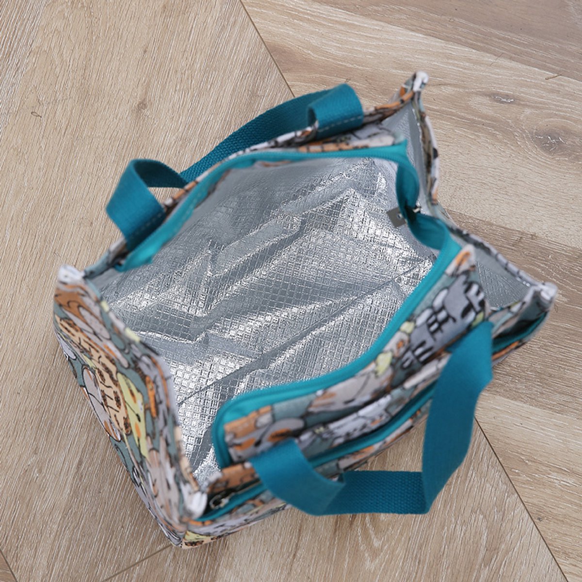 Leuke lunchtas met cartoonprint, geïsoleerde bento-tas met grote inhoud, coole draagtas, geschikt voor school, werk, reizen en picknicks. — cadeau in Koken & Dineren - foto 4