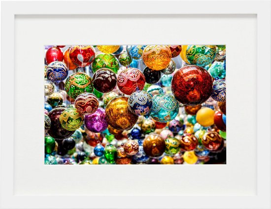 Deknudt Frames Poster in lijst - kleurrijke kerstballen - 30x40 cm