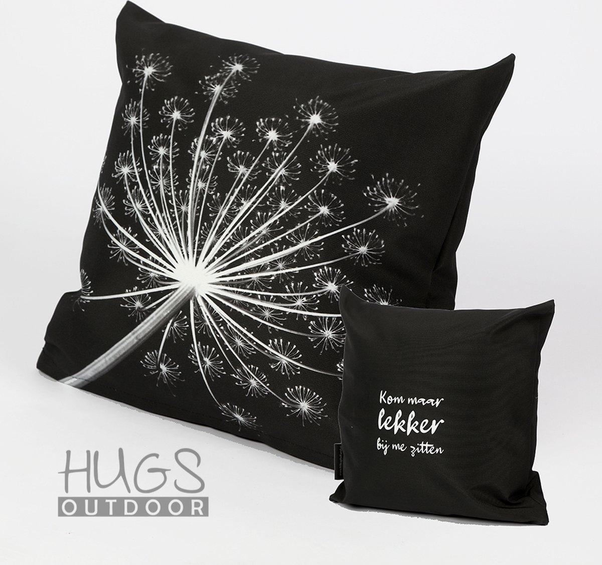 HUGS buitenkussen | 50x50 | berenklauw | zwart | outdoor kussen | tuinkussen met tekst | terras aankleding | waterafstotend |
