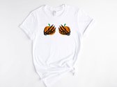 Lykke Halloween T-shirt | Pompoen Boobies T-shirt| Skelet handen |Wit| Maat  XL