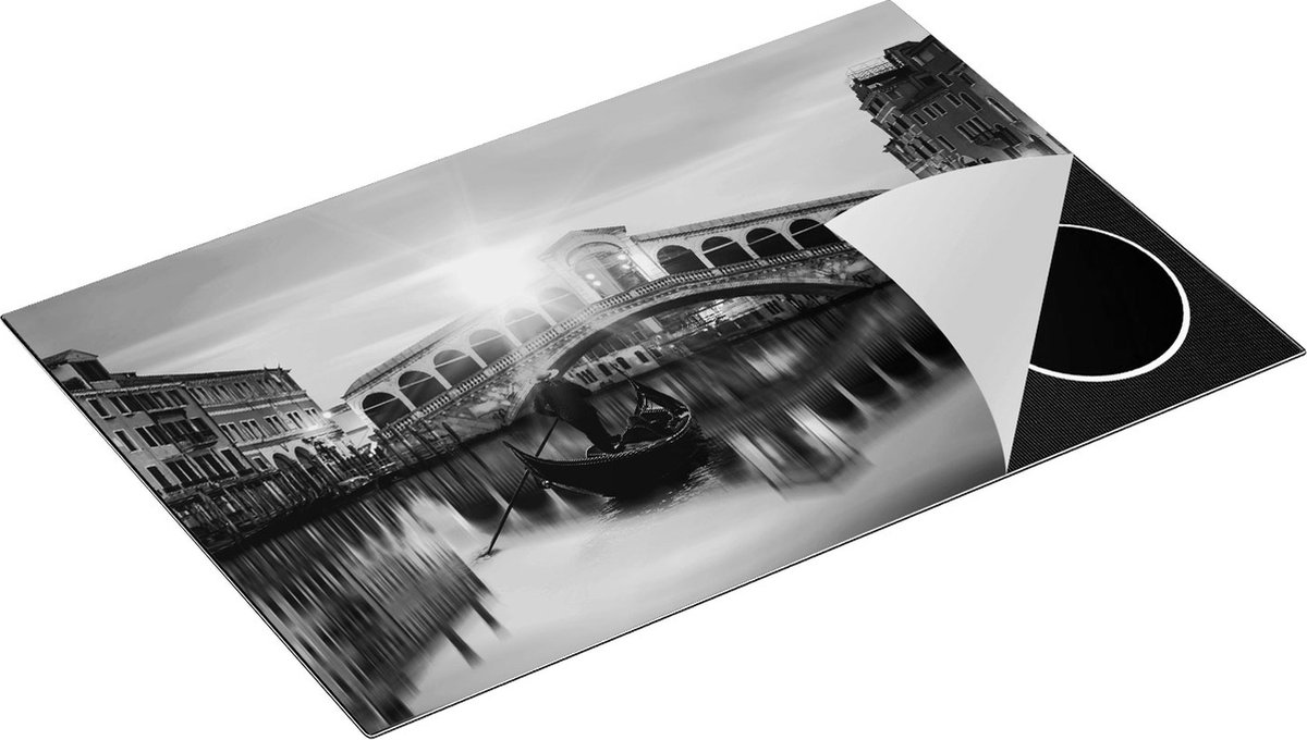 Chefcare Inductie Beschermer Gondel bij de Rialtobrug in Venetië, Italië - Zwart Wit - 80x55 cm - Afdekplaat Inductie - Kookplaat Beschermer - Inductie Mat