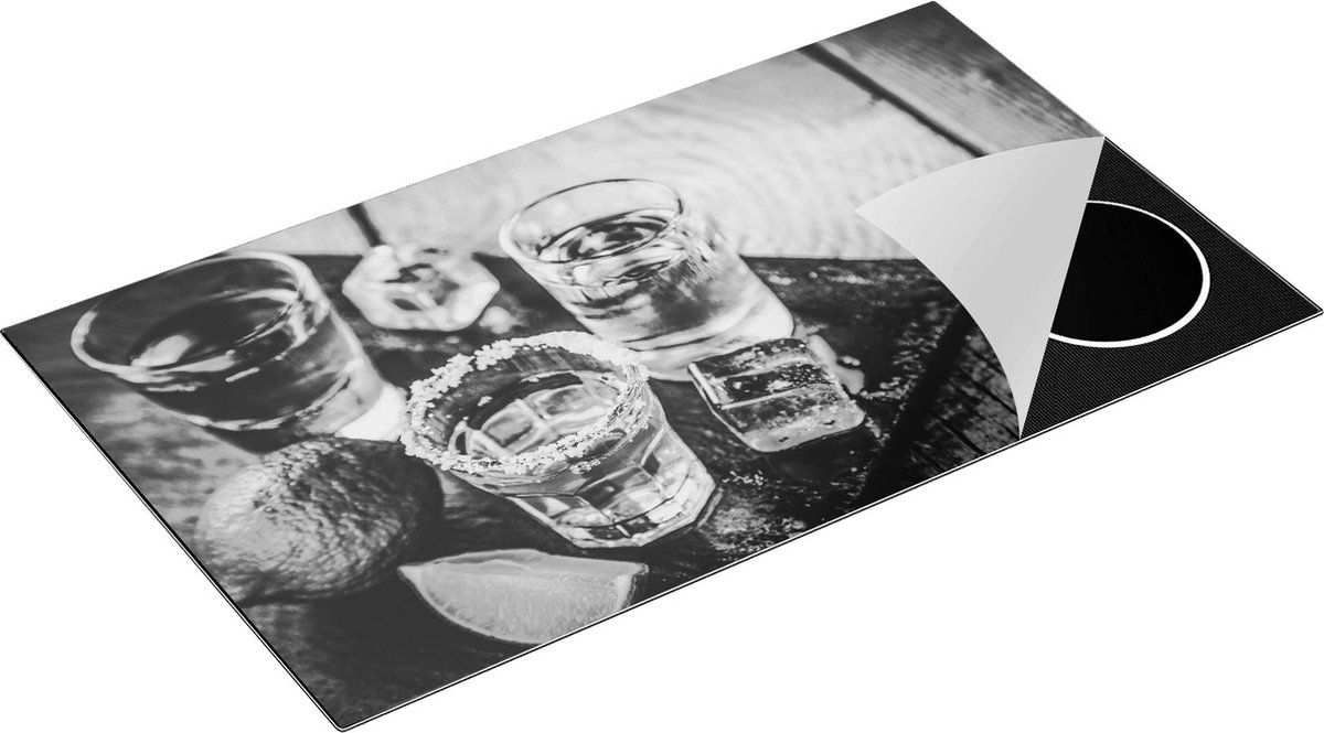 Chefcare Inductie Beschermer Alcoholische Drankjes - Drank - Zwart Wit - 90x50 cm - Afdekplaat Inductie - Kookplaat Beschermer - Inductie Mat