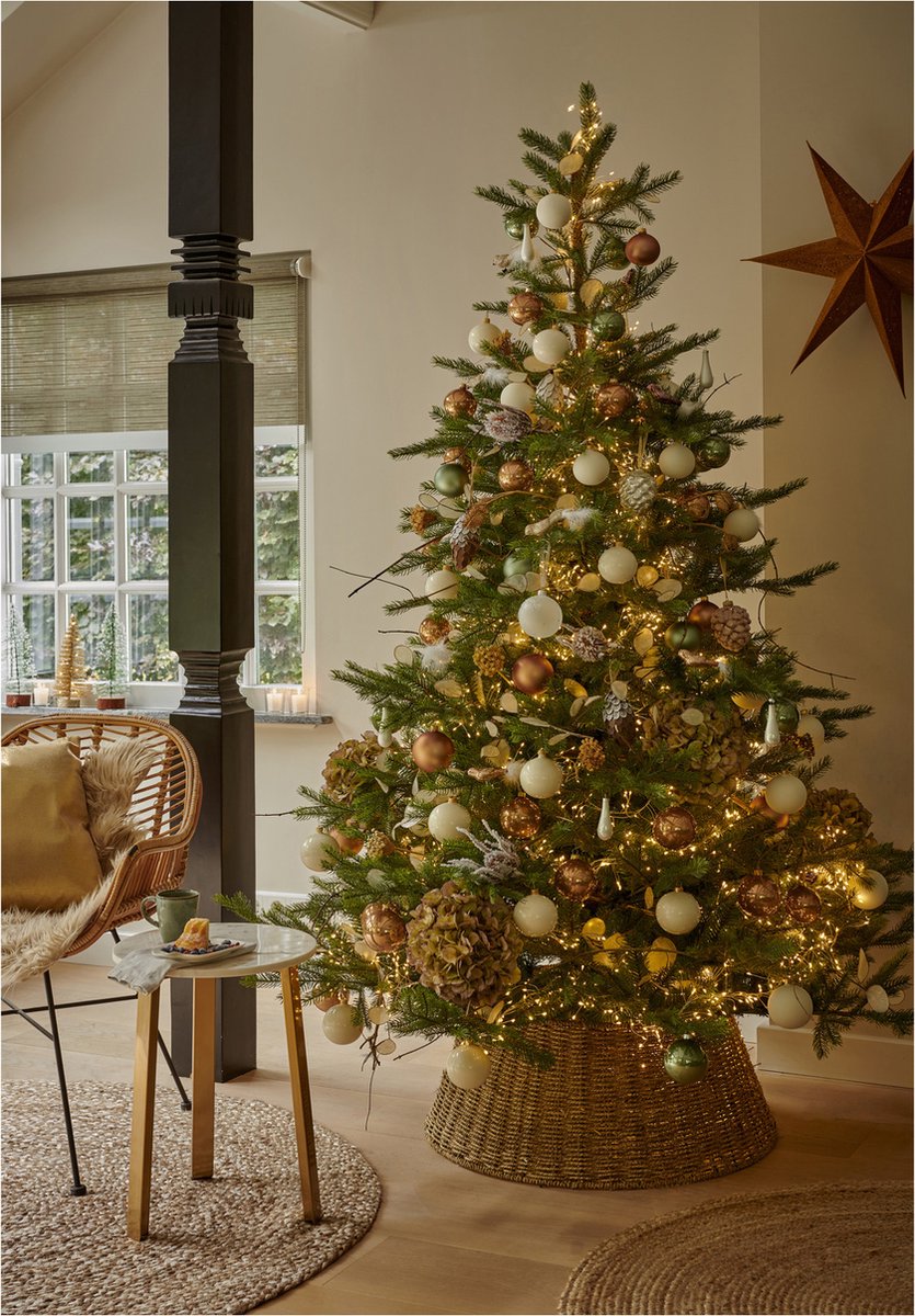 Everlands Grandis Fir kunstkerstboom 210 cm - Zonder verlichting – foto 4