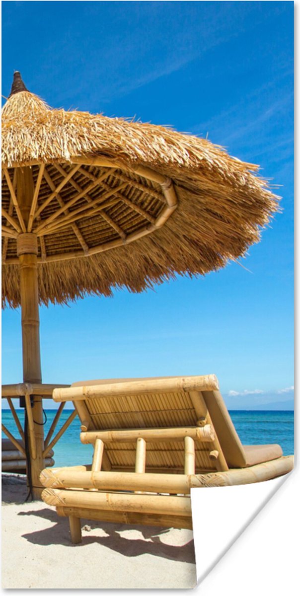 Poster 75x150 cm - Strandstoel - Strand - Parasol - Zee - Zomer - Posters - Kamer decorati