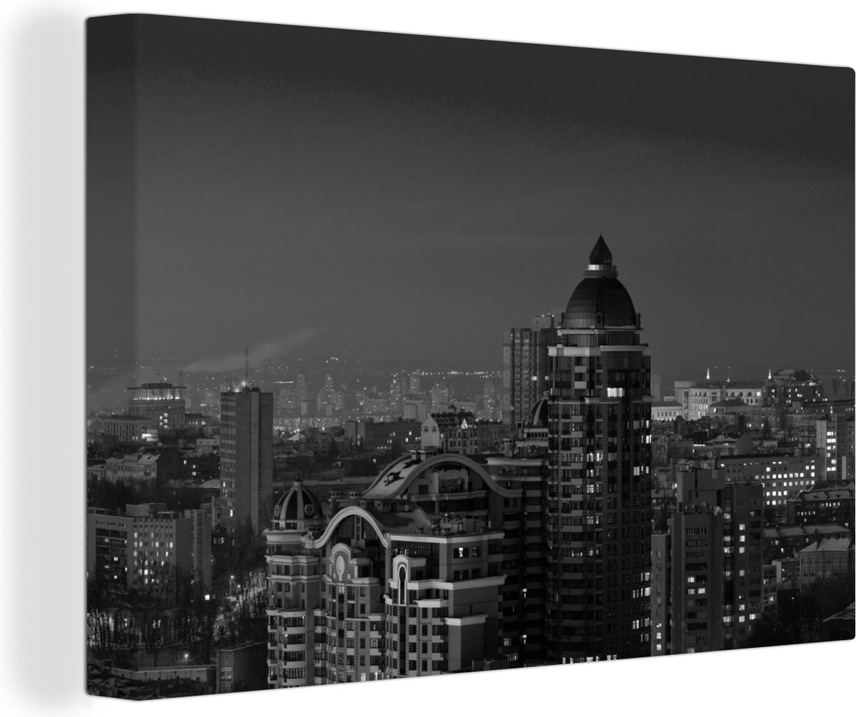 Canvas Schilderij Een uitzicht over Kiev in de avond - zwart wit - 60x40 cm - Wanddecoratie - OneMillionCanvasses