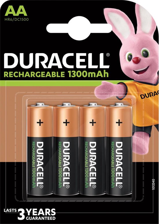 Duracell oplaadbare AA batterijen (1300 mAh) in verpakking met Duracell bunny