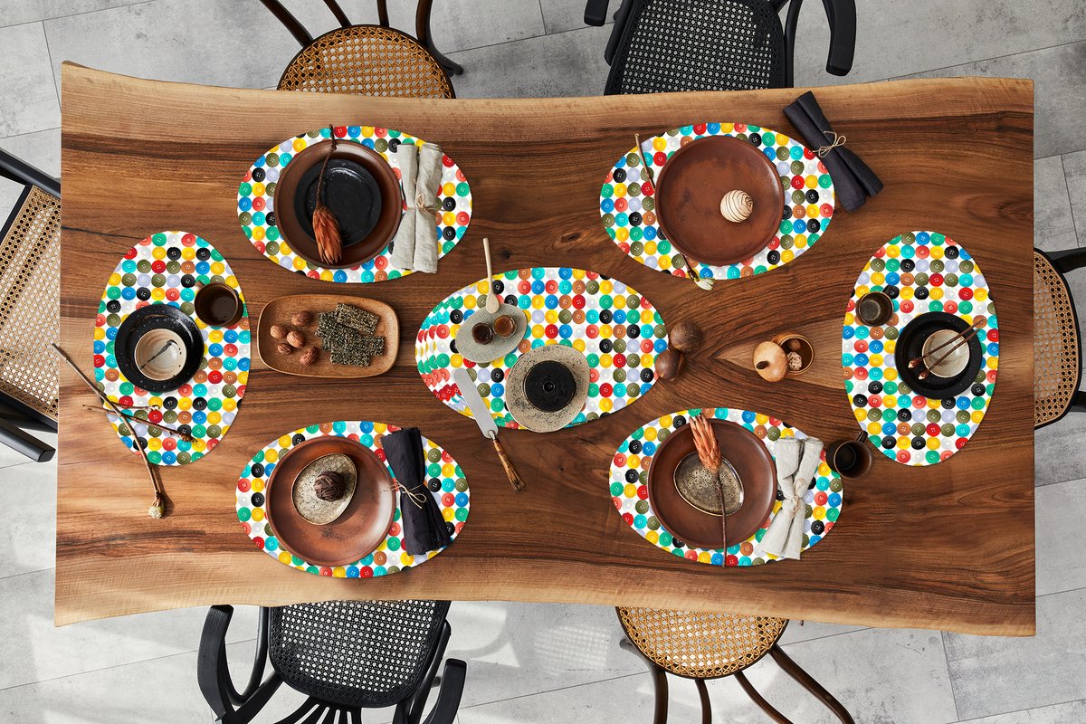 Placemats ovaal - Onderleggers - Ovale placemats - Knopen - Regenboog - Kleding - Design - 10 stuks