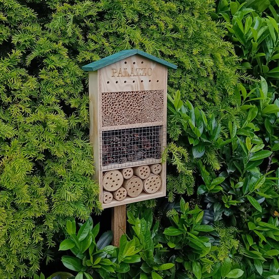 Het Ultieme Insectenpaleis: Insectenhotel Palazzo - Stijlvol Bijenhotel voor een Bloemrijke Tuin - Dokkodo
