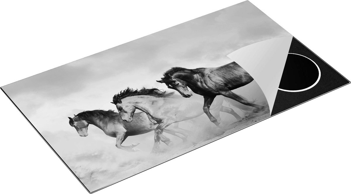 Chefcare Inductie Beschermer Drie Bruine Paarden - Zwart Wit - 90x55 cm - Afdekplaat Inductie - Kookplaat Beschermer - Inductie Mat