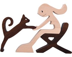 Houten beeldje - Natuurlijk hout - Beeld - Decoratief - Hout - Vrouw - Kat - Stoel - B12