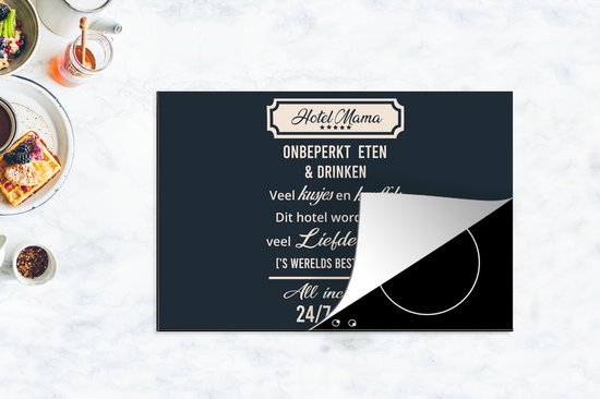 KitchenYeah® Inductie beschermer 81x52 cm - Hotel mama - Spreuken - Quotes - Mama - Kookplaataccessoires - Afdekplaat voor kookplaat - Inductiebeschermer - Inductiemat - Inductieplaat mat