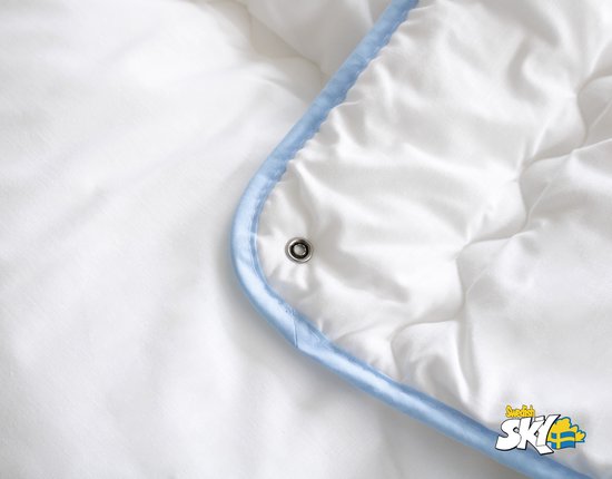 Swedish Sky - Luxe Non-Allergisch Wasbaar 4 Seizoenen Dekbed 200x200cm - Het Écht Ademende HolleVezel Dekbed - Tweepersoons dekbed - Zomerdekbed én winterdekbed van Utopia Bedding — afbeelding 4