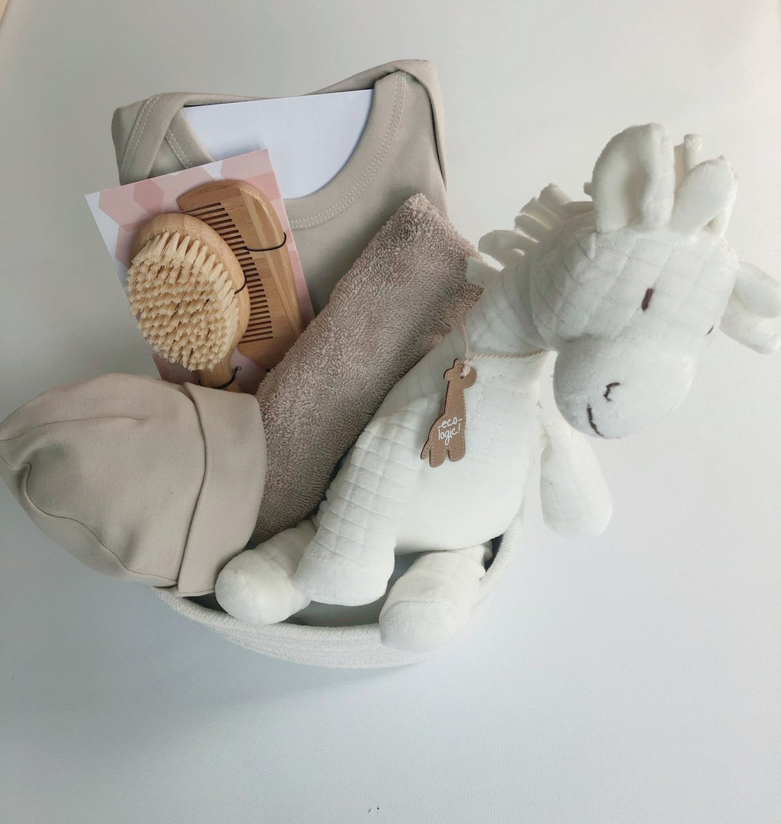 Happy Horse kraampakket babycadeau | baby geschenkset | babygeschenkset | jongen meisje | set | Geboortecadeau | Kraamcadeau | baby babycadeau romper mutsje - Caramel