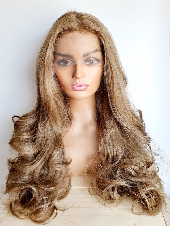 Luxe pruik-dames- licht goud bruin - lang haar- krullen - lacefront- krullen  en... | bol.com