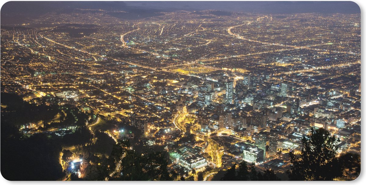 Muismat XXL 90x45 cm - Bureau onderlegger - Bureau mat Luchtfoto van Bogota in Colombia in de nacht - Bureaumat - Gaming mousepad xl - Bureaulegger groot - Computer deskmat