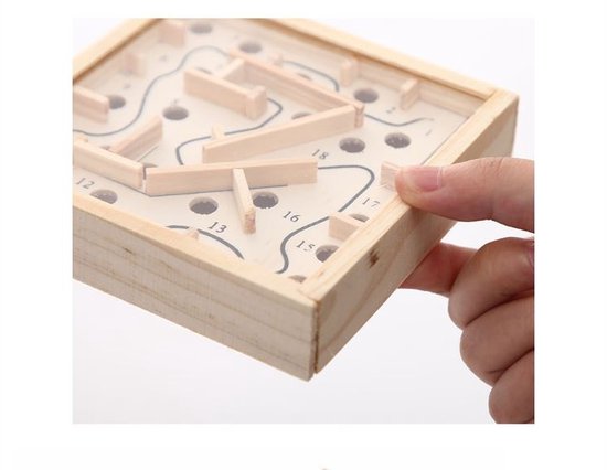 Thumbnail van een extra afbeelding van het spel Akyol Balansspel | Houten doolhof | 3D houten speelgoed | Kinderspel | Bordspel | Educatief speelgoed | Inclusief 1 balletje