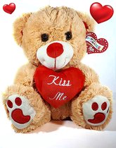 Lichtbruine Teddybeer met rood hart Kiss Me 32 cm | Cadeau knuffelbeer pluche knuffel| Ik Hou Van Jou I Love You bear |Hart liefde rozenbeer | Rozen Beer met hartje 32cm| kado vrou