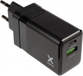 Xtorm / Reisstekker - USB & USB-C Oplader bundel - 20W - 3 in 1 Stekker - Universele Wereldstekker - Travel Adapter – Reisstekker