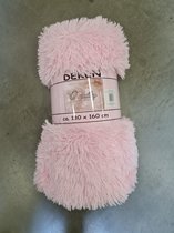 deken fleece fluffy roze 130 x 160 cm