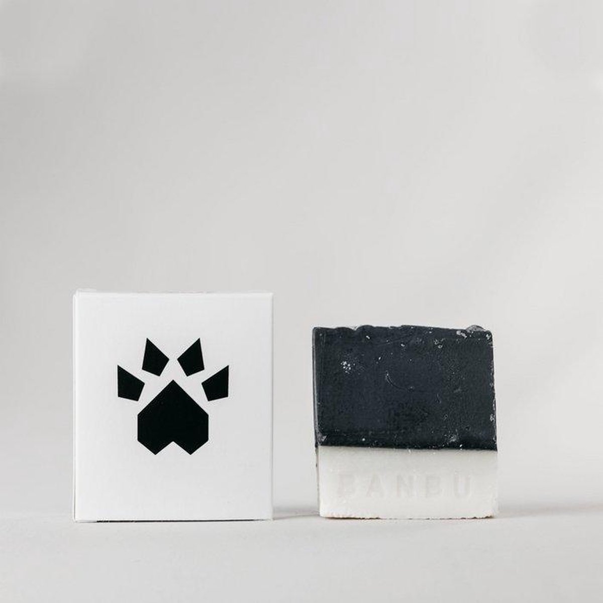 Banbu Dierenshampoo Bar - 100 gr - Hond, konijn of paard - 100% natuurlijk - PH-neutraal - Intensieve hydratatie