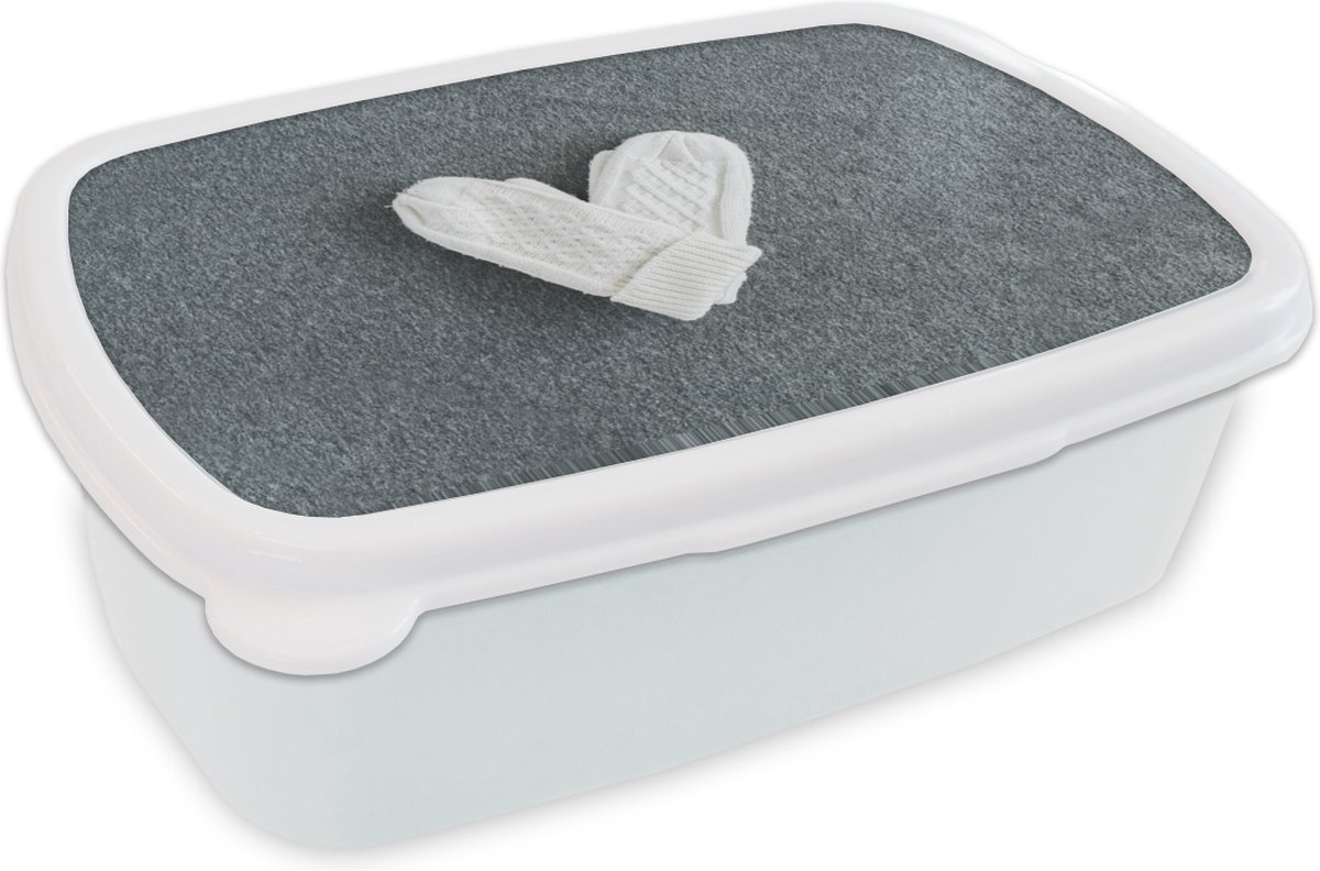 Broodtrommel Wit - Lunchbox - Brooddoos - Winter - Handschoenen - Hart - 18x12x6 cm - Volwassenen