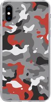 Geschikt voor iPhone Xs hoesje - Camouflage patroon met rode accenten - Siliconen Telefoonhoesje - Verjaardag cadeau tiener