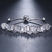 Geshe - Trendy bling bling dames armbandje met kristals - verstelbare sluiting - zilverkleurige - cadeau voor vriendin