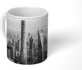 Mok - Luchtfoto met het Shanghai World Financial Center - zwart wit - 350 ML - Beker