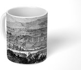 Mok - Zwart-wit tekening van het uitzicht op Quito in Ecuador - 350 ML - Beker