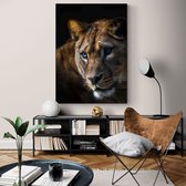 Poster Lioness ² - Dibond - 120x180 cm - Meerdere Afmetingen & Prijzen | Wanddecoratie - Interieur - Art - Wonen - Schilderij - Kunst