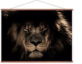 Poster In Posterhanger - Afrikaanse Leeuw - 50x70 cm - Dieren - Afrika - Kader Hout - Ophangsysteem - Jungle