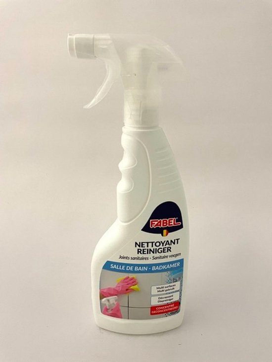 Fabel Sanitaire Reiniger in een witte spuitfles. De fles heeft een ergonomisch handvat en een label met "Fabel NETTOYANT REINIGER" en een afbeelding van handen met roze handschoenen die schoonmaken.