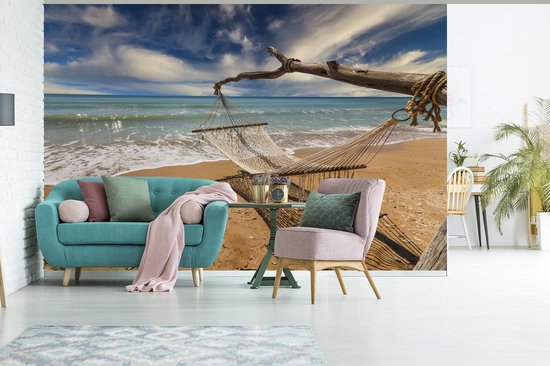 Papier peint Papier peint photo en vinyle - Hamac sur la côte de la mer largeur 450 cm x hauteur 300 cm - Tirage photo sur papier peint (disponible en 7 tailles) / Mer et plage
