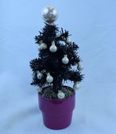 kerstboom (pje) in pink aardewerk pot. Hoogte 38 cm Breedte 13 cm, kerststukje