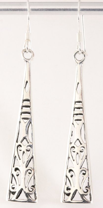 Lange opengewerkte zilveren oorbellen