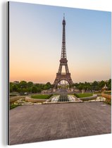 Wanddecoratie Metaal - Aluminium Schilderij Industrieel - Parijs - Eiffeltoren - Zonsopgang - 50x50 cm - Dibond - Foto op aluminium - Industriële muurdecoratie - Voor de woonkamer/slaapkamer