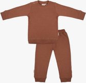 Little Indians pyjama Amber Brown - bruin - roest - maat 12-18 maanden  - zomerpyjama/ winterpyjama - junior - kids - baby - dreumes - peuter - slapen - bedtijd - Kidswear - sleepw