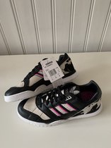 Adidas A.R. Trainer W