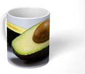Mok - Vers gesneden avocado met schaduw - 350 ML - Beker