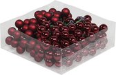 Oneiro's luxe kerstballen Bordeaux - SET VAN 144 - ø2 cm - kerstbal - luxe verpakking – kerstcollectie – kerstdecoratie – kerstboomhanger – kerstversiering