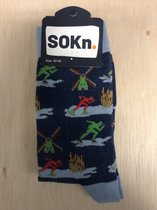 SOKn. trendy sokken SCHAATSEN OP NATUURIJS maat 40-46 (ook leuk om kado te geven !)